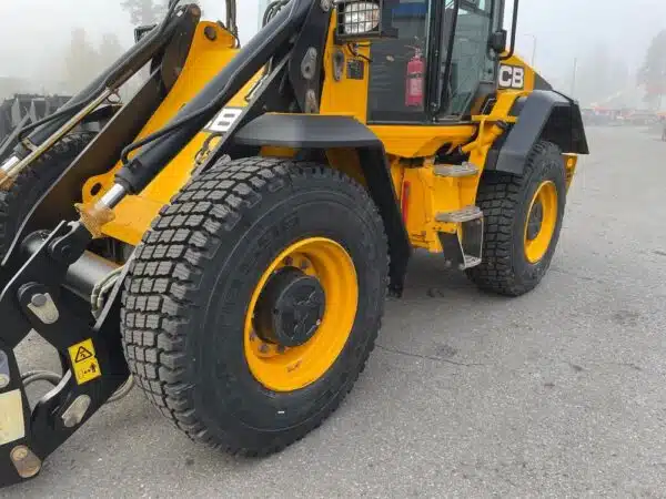 JCB 417 HT Wheel loader - Image 24