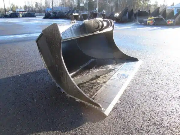 Laten Grading bucket 1800mm NTP10 Roto