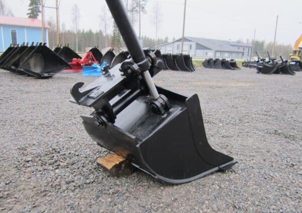 Laten Hydraulic grading bucket 1450mm NTP10 TS - Image 3