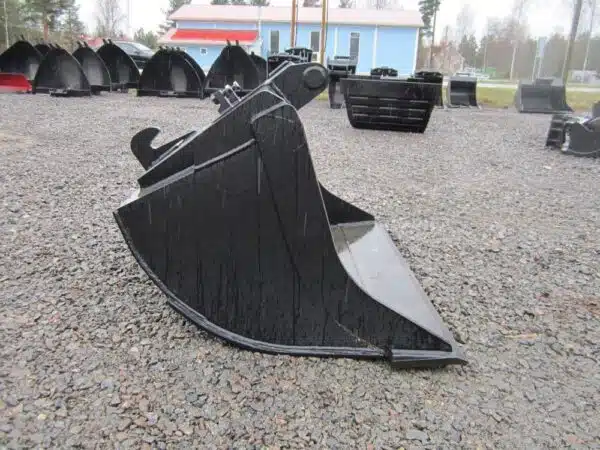 Laten Grading bucket 1550mm 650L NTP10 - Image 4