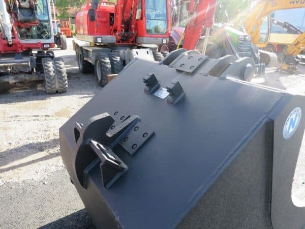 Niskakangas Deep excavation bucket 1800L NTP20/30 28-35ton - Image 8