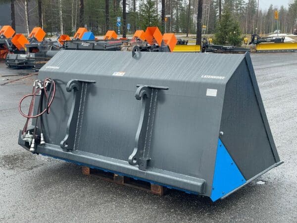 Laten Hiekoituskauha 3000L Volvo Bm