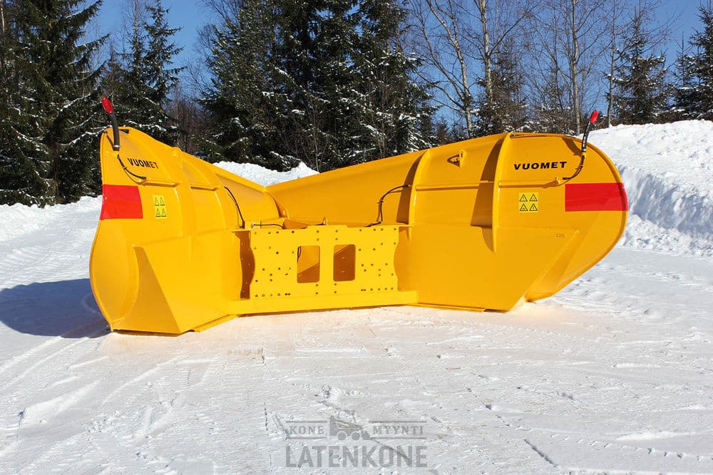 vuomet-karkiaura-2-otsakegalleria