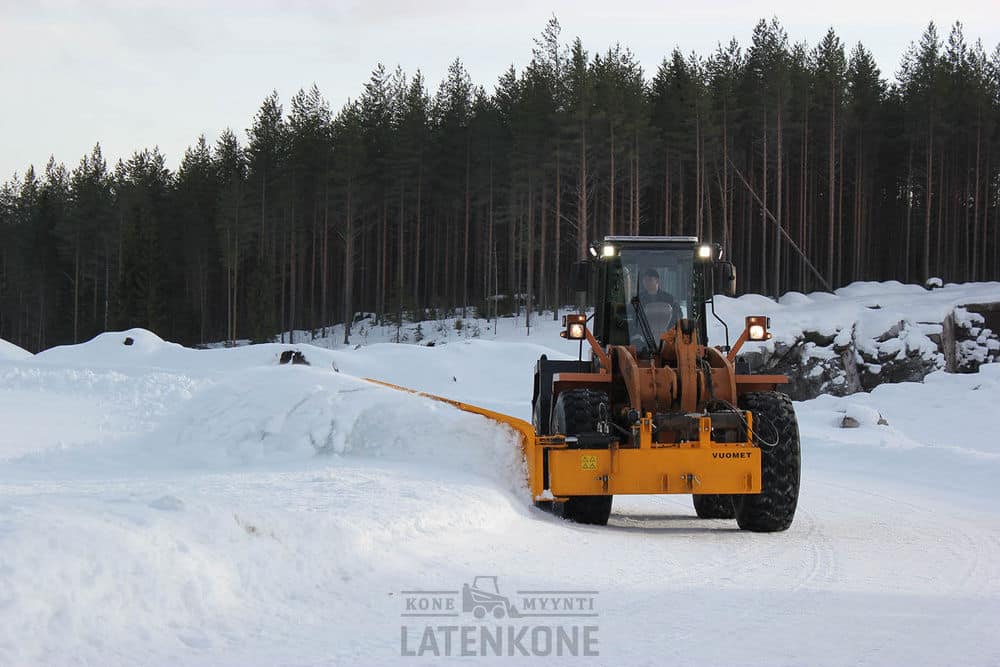 vuomet-vallileikkuri-sivuaura-8-otsakegalleria