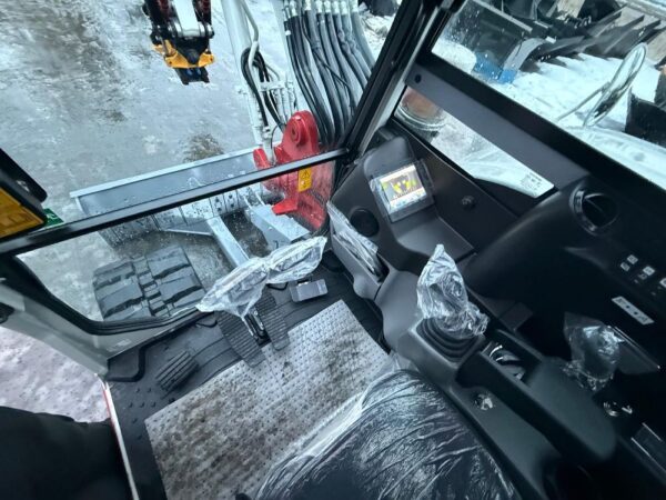 Takeuchi TB290-2 - Image 29