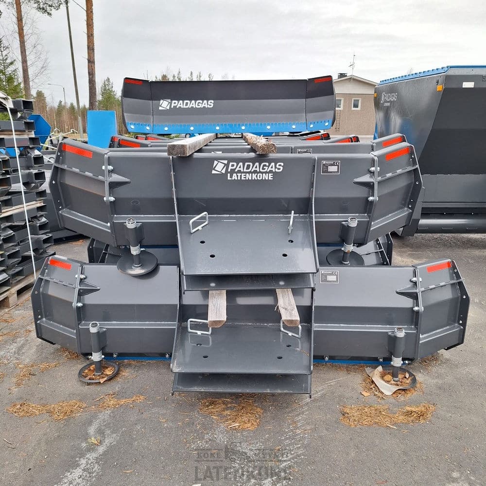 WhatsApp_Image_2024-11-04_at_13.00.42_6-otsakegalleria