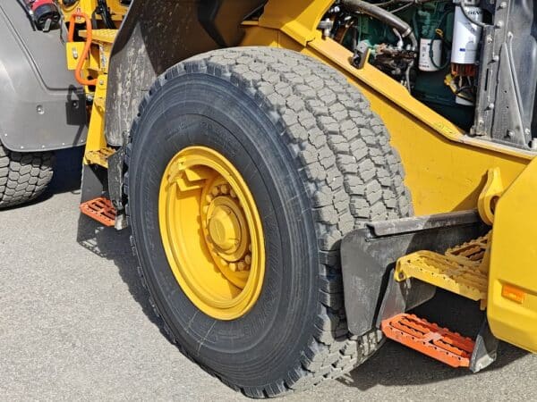 Volvo L90H Wheel loader - Image 18