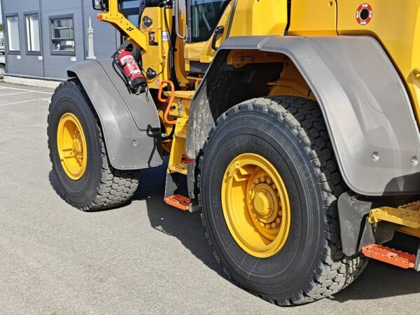 Volvo L90H Wheel loader - Image 19