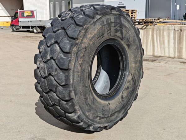 Michelin 23.5-R25 XADN E3T