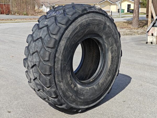 Michelin 23.5-R25 XADN E3T rengas