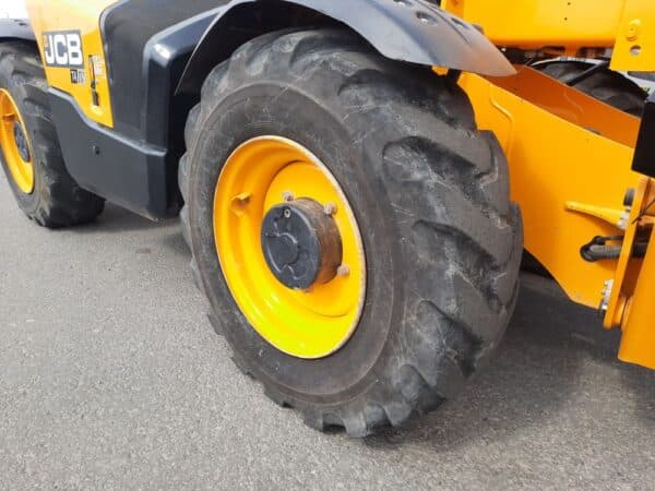 JCB 540-180 kurottaja - Image 15