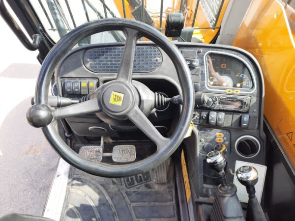 JCB 540-180 kurottaja - Image 18