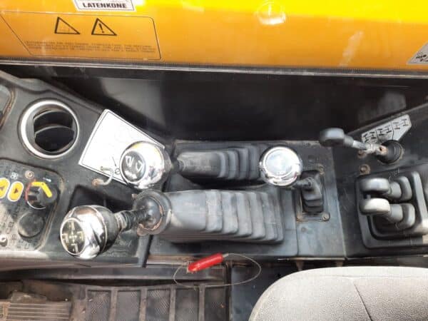 JCB 540-180 kurottaja - Image 20