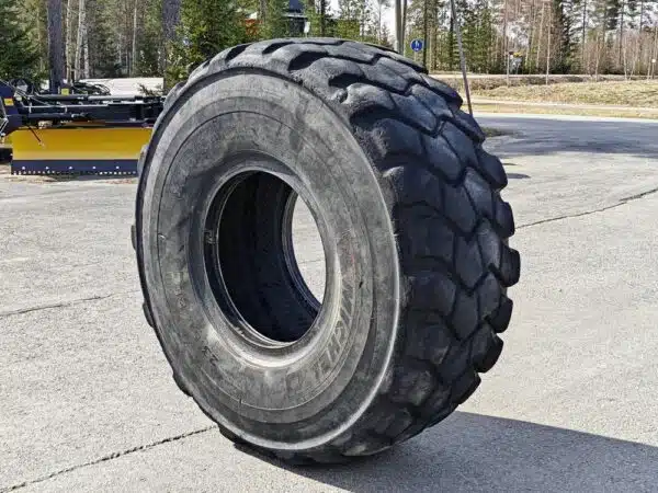 Michelin 23.5-R25 XADN E3T  tyre - Image 3