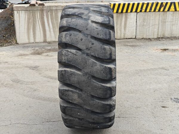 Goodyear 23.5-R25 HR2  tyre - Image 4