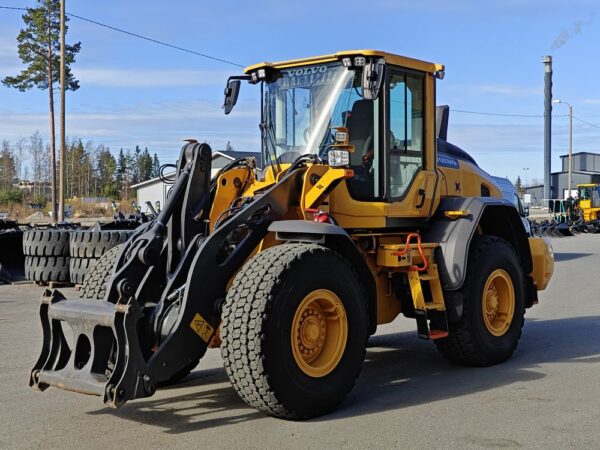 Volvo L90H Wheel loader - Image 4