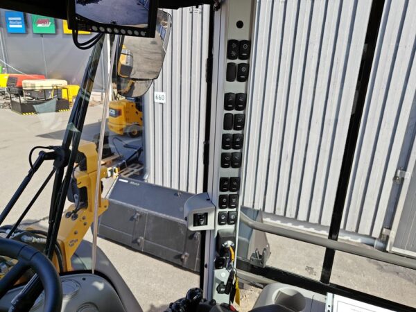 Volvo L90H Wheel loader - Image 56