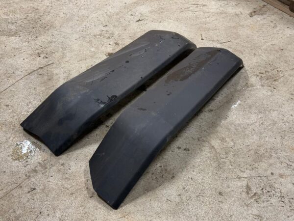 JCB Wheel loader fender flares  Part list No. - - Image 3