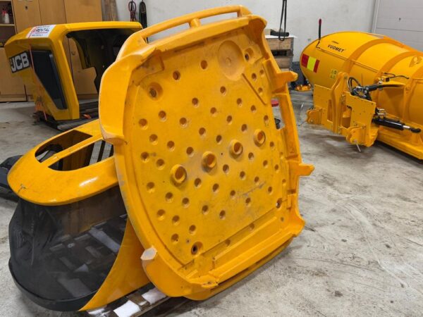 JCB Pyöräkuormaajan kattomuovi Part list No - Image 6