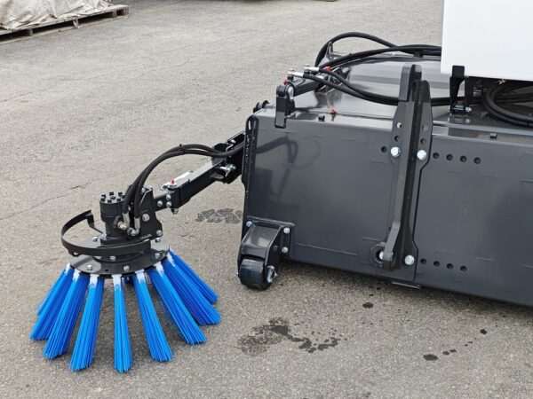 Padagas Bucket sweeper side brush RH - Image 30
