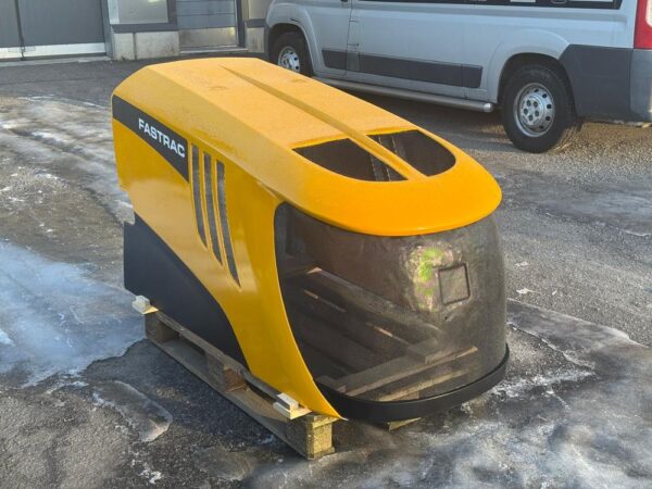 JCB Fastrak huva Part list No. -