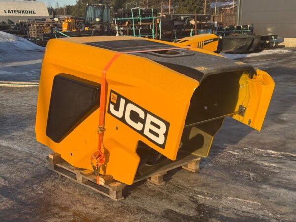 JCB Pyöräkuormaajan konepeitto  Part list No. - - Image 3