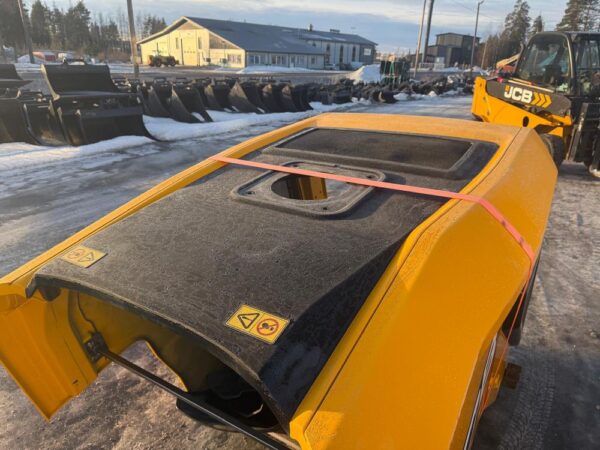 JCB Pyöräkuormaajan konepeitto  Part list No. - - Image 11