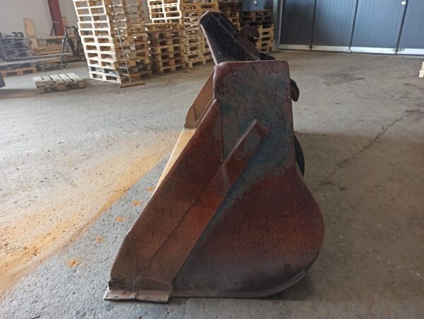 Volvo BM Gravel bucket 240cm - Image 4