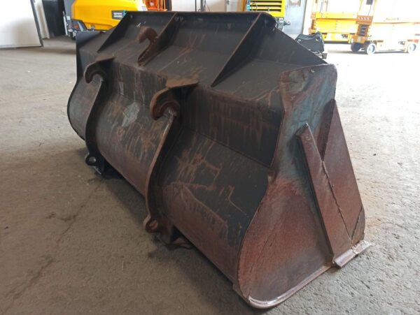 Volvo BM Gravel bucket 240cm - Image 7