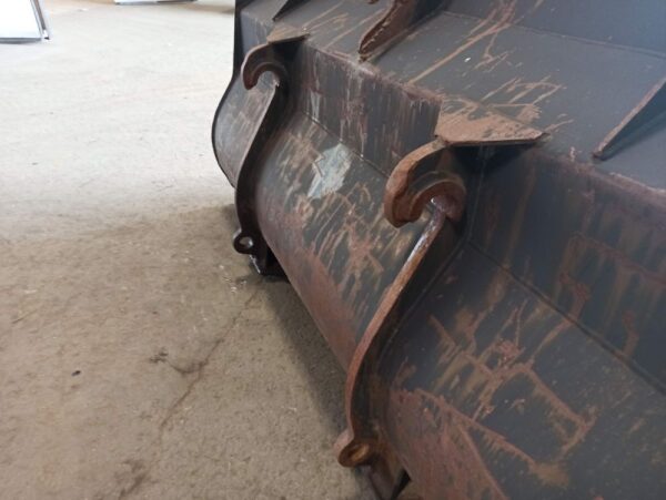 Volvo BM Gravel bucket 240cm - Image 12