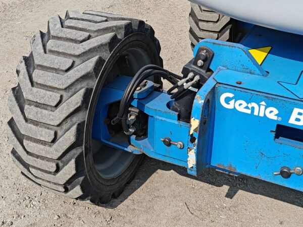 Genie Z-51/30J RT 4x4 - Image 16