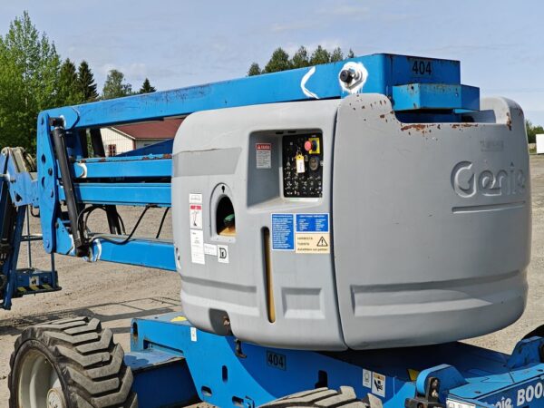 Genie Z-51/30J RT 4x4 - Image 19