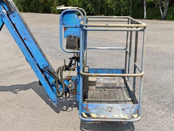 Genie Z-51/30J RT 4x4 - Image 35