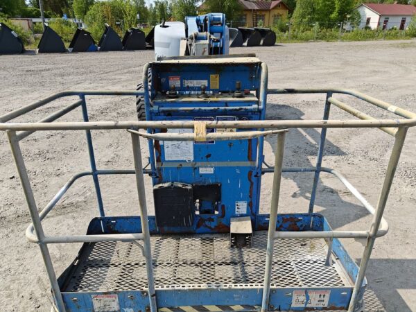 Genie Z-51/30J RT 4x4 - Image 36