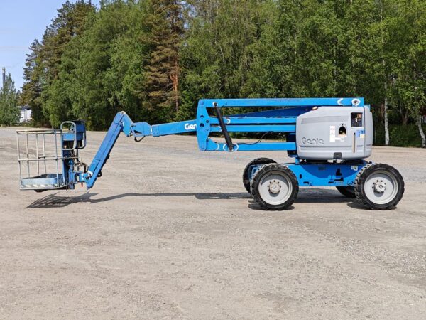 Genie Z-51/30J RT 4x4 - Image 5