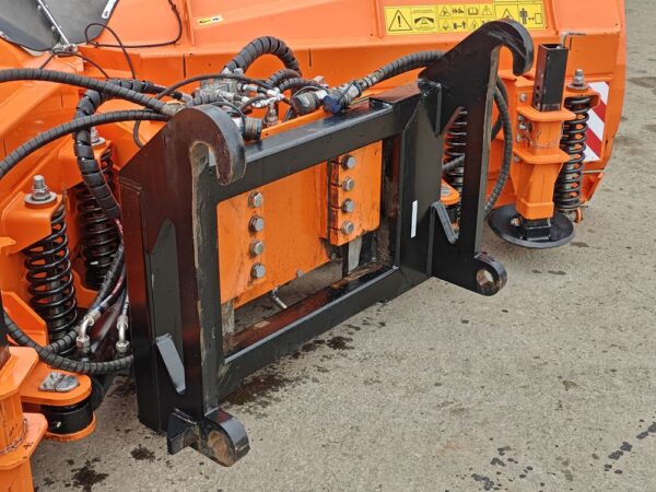 Pronar Aggressive V-plow PUV-3600HD Volvo BM - Image 12