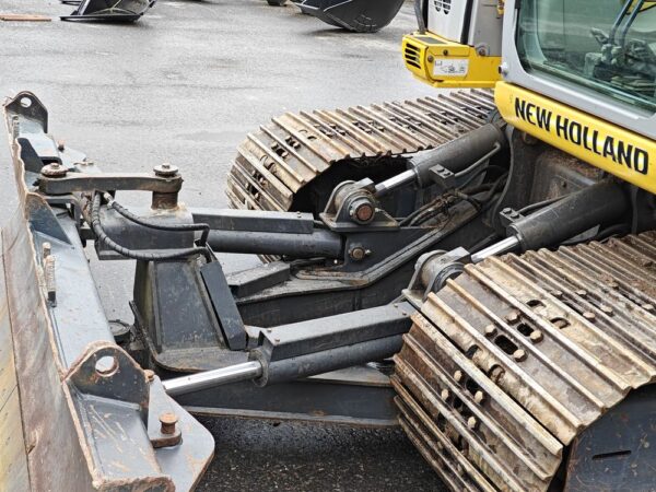 New Holland E150BSR-2 Blade Runner - Image 22