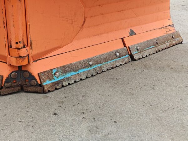 Pronar Aggressive V-plow PUV-3600HD Volvo BM - Image 23