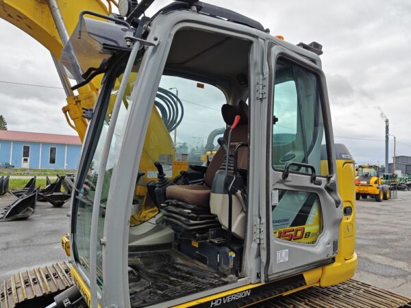 New Holland E150BSR-2 Blade Runner - Image 37