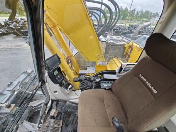 New Holland E150BSR-2 Blade Runner - Image 39