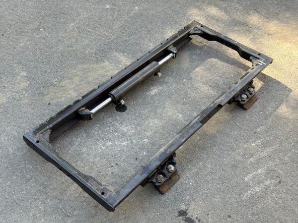 Cascade Asetinlaite sivusiirrolla 1200mm FEM3