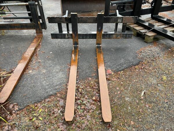 Laten Pallgafflar 2500kg 1500mm/1200mm 2A Volvo L30 - Bild 2