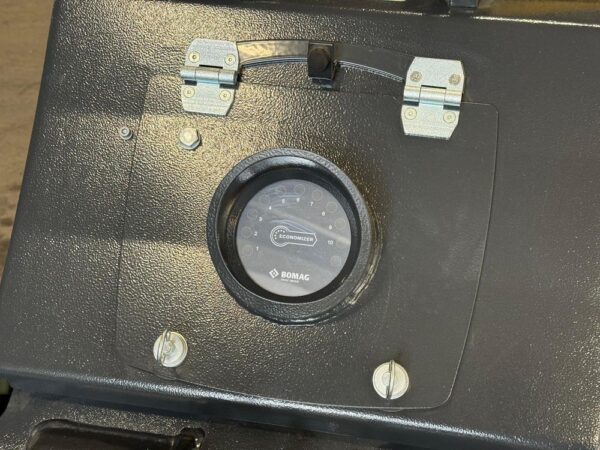 Bomag BPR70/70DE vibratory plate with economizer - Image 17