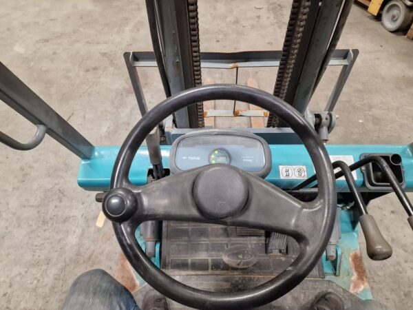 Yuchai 7FBE13 Electric Forklift - Bild 15