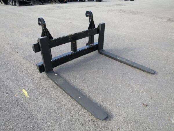 Volvo Trukkipiikit 5ton 150/120cm Volvo BM