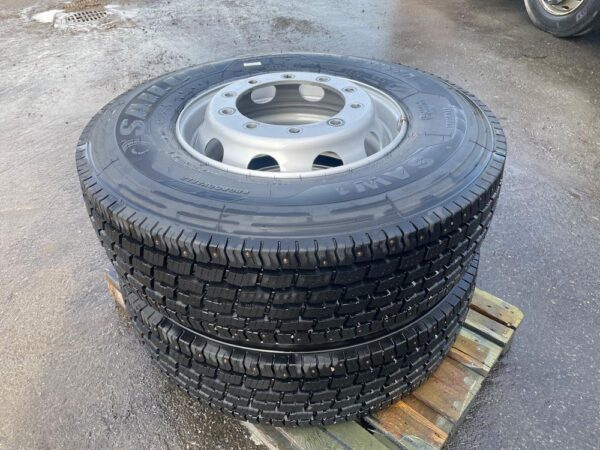 KA Talvirenkaat vanteilla 315/80 R22,5 2kpl - Bild 2