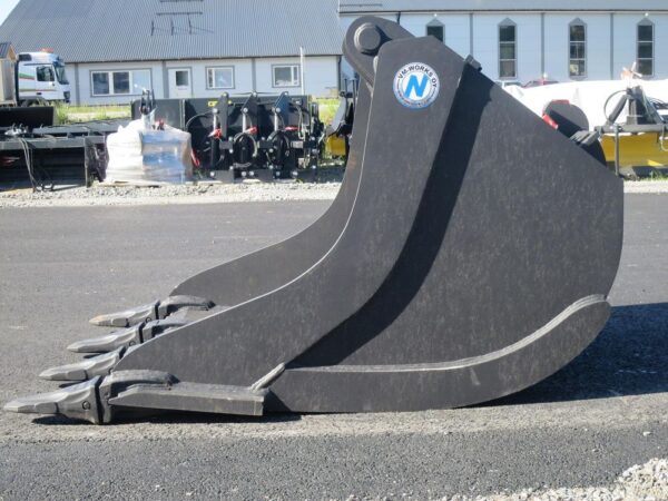 Niskakangas Kuokkakauha 1400mm 1500L NTP20/30 28-35ton - Image 4