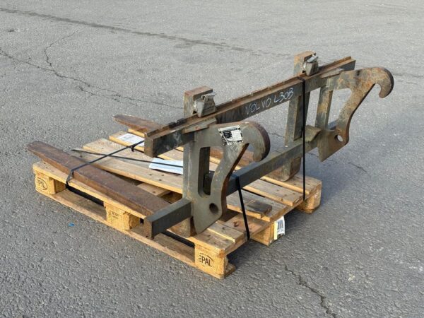 Volvo Pallgafflar 2500kg 135cm/120cm Volvo L30 - Bild 6