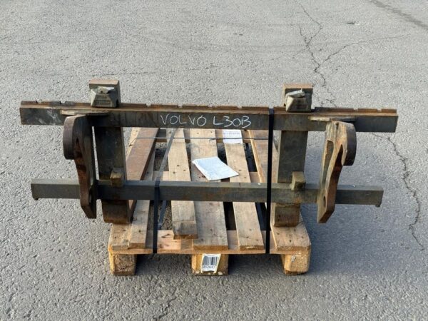 Volvo Pallgafflar 2500kg 135cm/120cm Volvo L30 - Bild 8