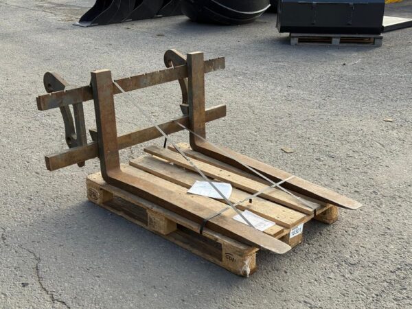 Volvo Pallgafflar 2500kg 135cm/120cm Volvo L30 - Bild 9